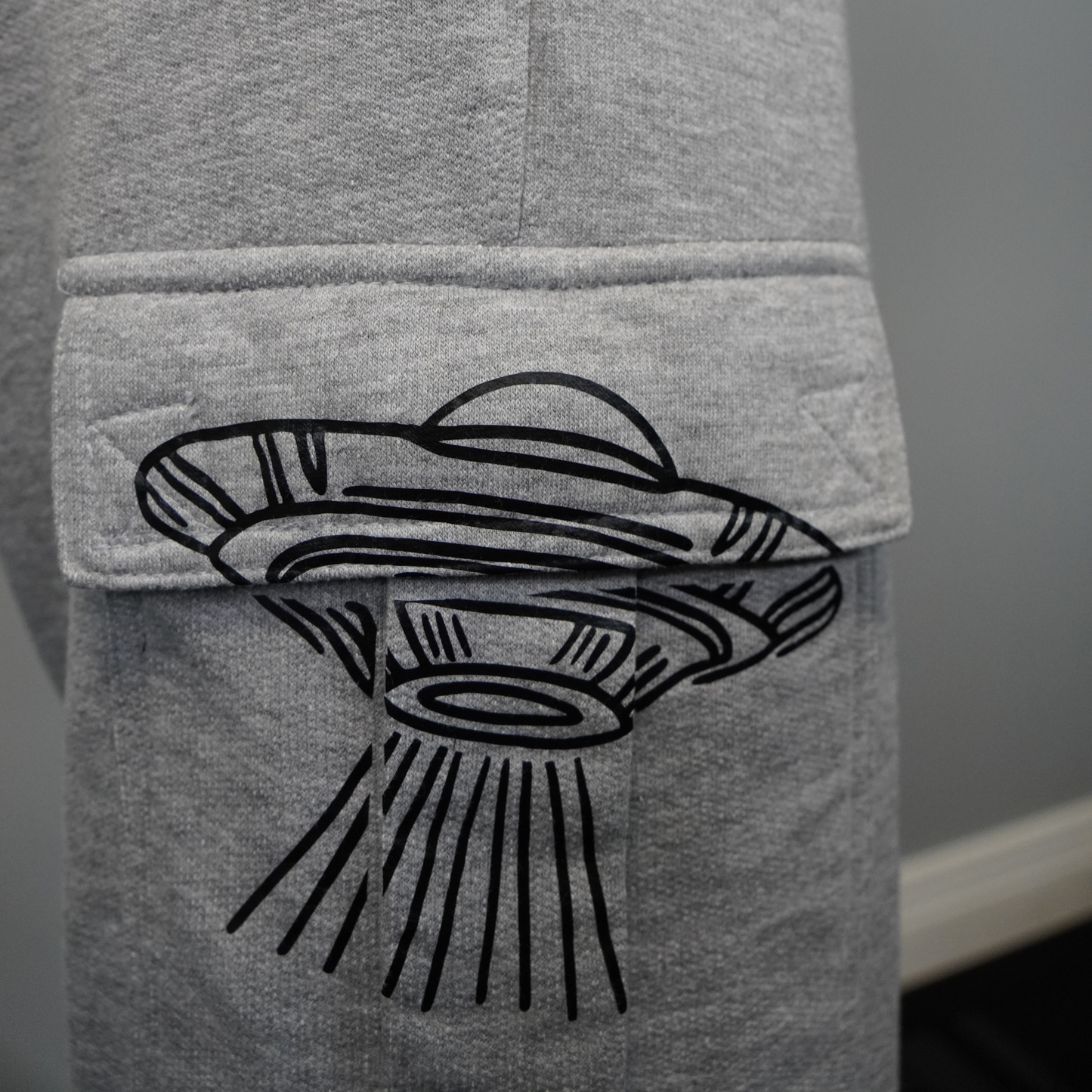 UFO CARGO SWEATS