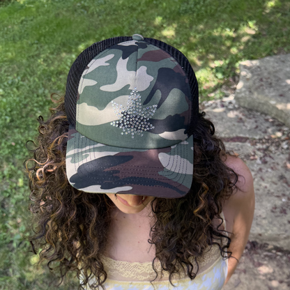 RHINESTONE WEED LEAF CAMO TRUCKER HAT