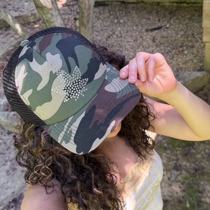 RHINESTONE WEED LEAF CAMO TRUCKER HAT