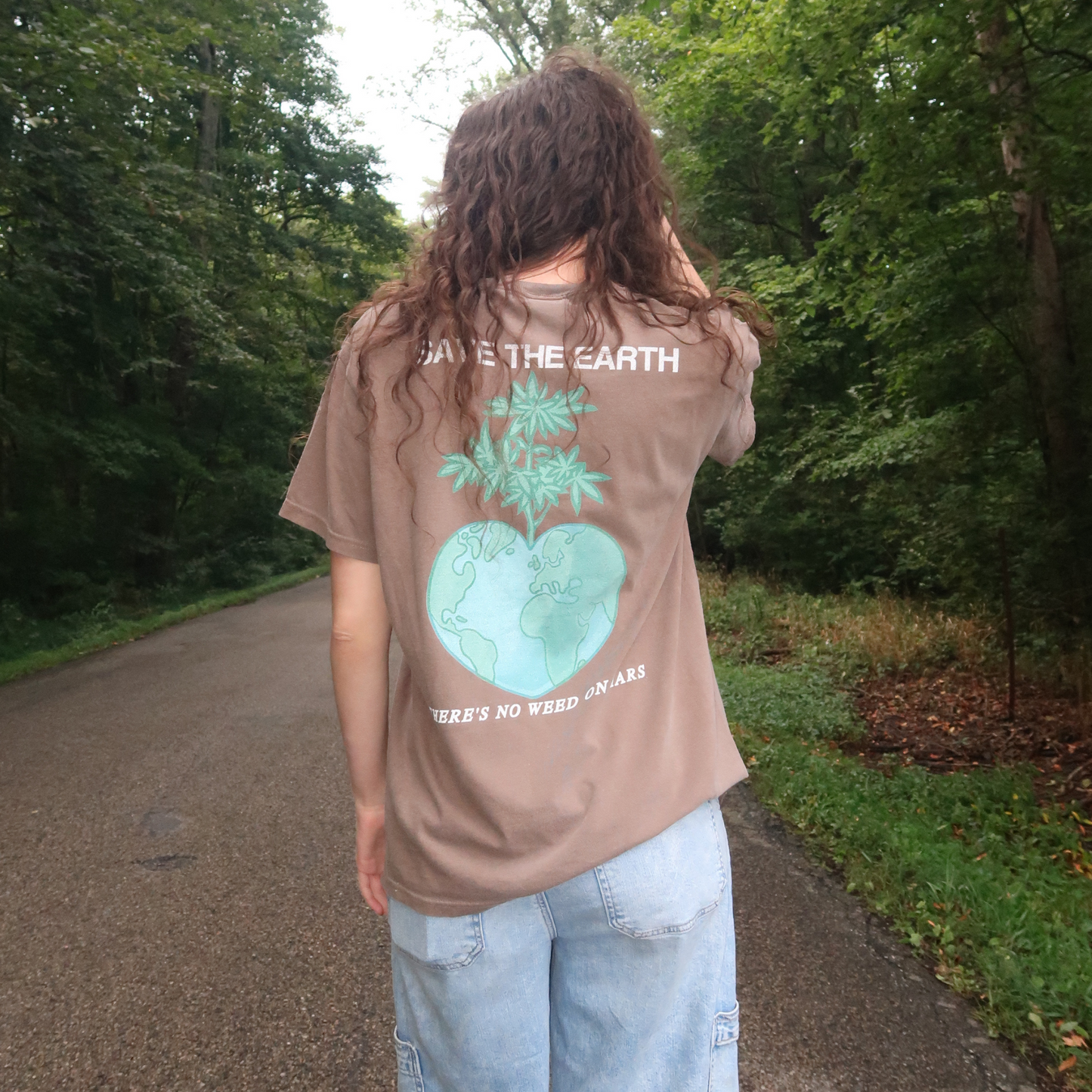 SAVE THE EARTH TEE